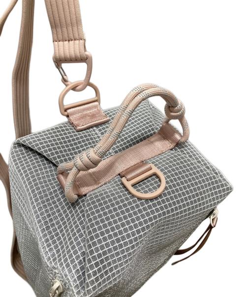 LULULEMON（ルルレモン）LULULEMON (ルルレモン) ボディバッグ グレーの古着・服飾アイテム