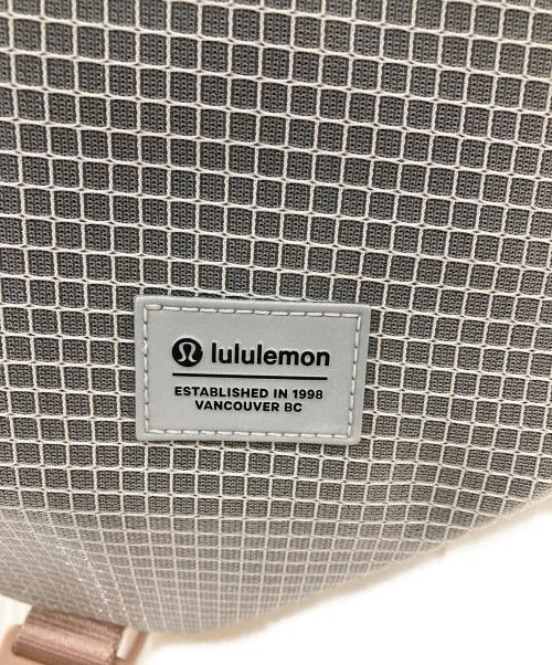 LULULEMON（ルルレモン）LULULEMON (ルルレモン) ボディバッグ グレーの古着・服飾アイテム
