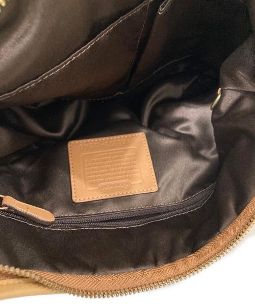 COACH（コーチ）COACH (コーチ) レザーワンショルダーバッグ ベージュの古着・服飾アイテム