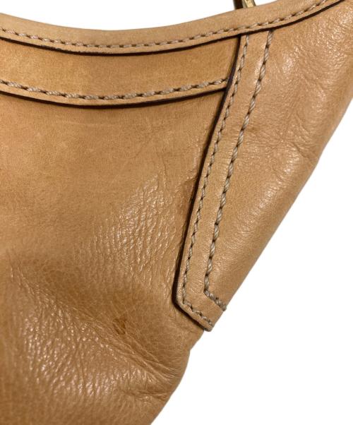 COACH（コーチ）COACH (コーチ) レザーワンショルダーバッグ ベージュの古着・服飾アイテム