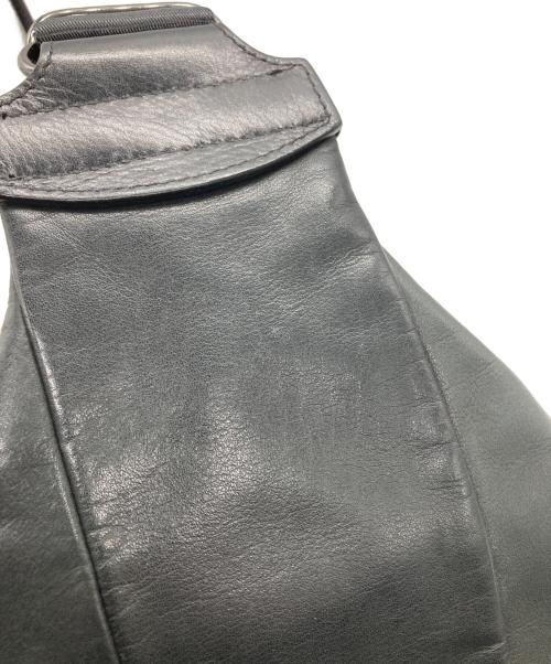 KATSUYUKI KODAMA（カツユキ コダマ）KATSUYUKI KODAMA (カツユキ コダマ) レザーボディーバッグ ブラックの古着・服飾アイテム