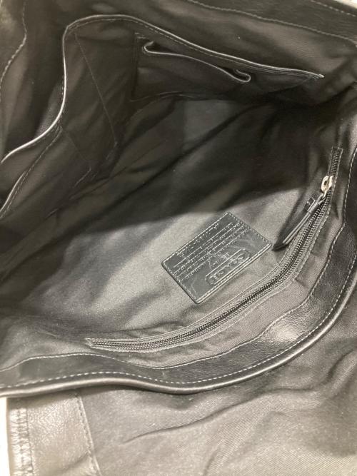 COACH（コーチ）COACH (コーチ) ショルダーバッグ/Op Art Embossed Leather Slim Messenger オプアート ブラックの古着・服飾アイテム