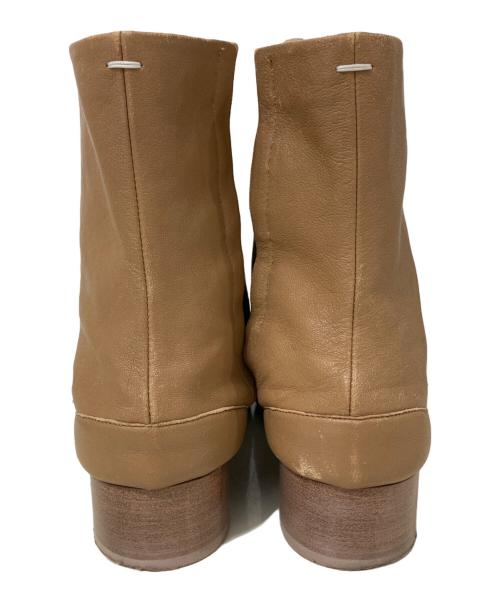 Maison Margiela（メゾンマルジェラ）Maison Margiela (メゾンマルジェラ) 足袋ブーツ ベージュ サイズ:35 1/2の古着・服飾アイテム