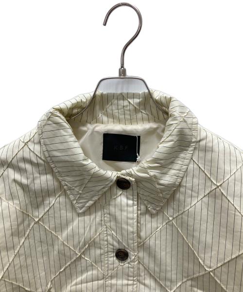 KBF（ケービーエフ）KBF (ケービーエフ) キルティングシャツブルゾン ベージュ サイズ:One 未使用品の古着・服飾アイテム
