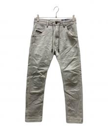 DIESEL（ディーゼル）の古着「ダメージデニムパンツ」｜ホワイト