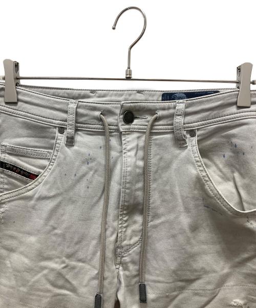 DIESEL（ディーゼル）DIESEL (ディーゼル) ダメージデニムパンツ ホワイト サイズ:26の古着・服飾アイテム