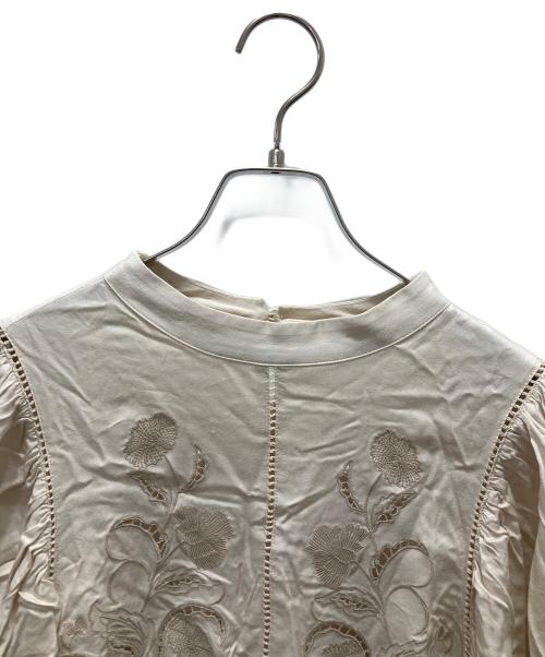 Ameri（アメリ）Ameri (アメリ) 刺繍ブラウス ベージュ サイズ:Fの古着・服飾アイテム