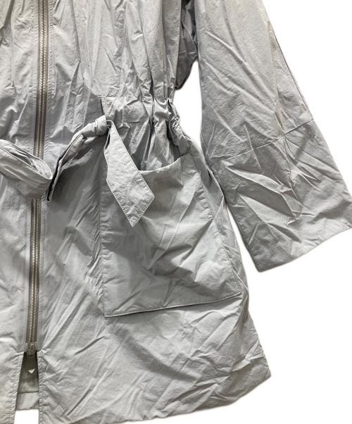 EMPORIO ARMANI（エンポリオ アルマーニ）EMPORIO ARMANI (エンポリオ アルマーニ) ミリタリーベルトフードピーコート グレー サイズ:Mの古着・服飾アイテム