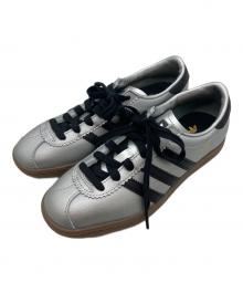adidas（アディダス）の古着「STADT」｜シルバー