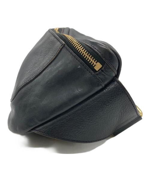 IL BISONTE（イル ビゾンテ）IL BISONTE (イル ビゾンテ) バムバッグ ブラックの古着・服飾アイテム