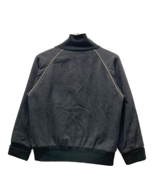 CarHartt（カーハート）CarHartt (カーハート) スタジャン グレー サイズ:Lの古着・服飾アイテム