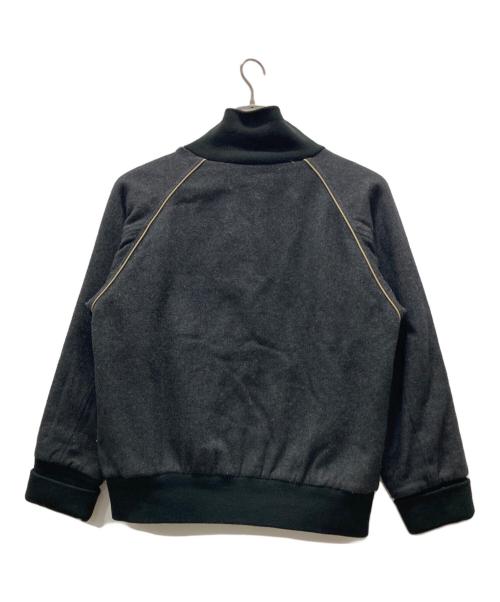 CarHartt（カーハート）CarHartt (カーハート) スタジャン グレー サイズ:Lの古着・服飾アイテム