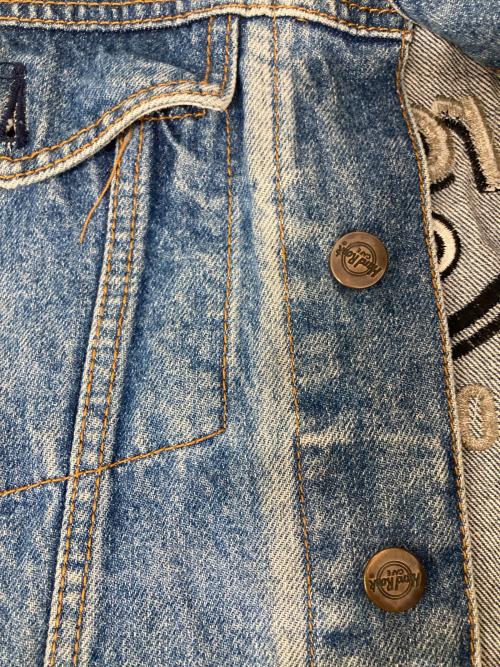 Hard Rock cafe（ハードロックカフェ）Hard Rock cafe (ハードロックカフェ) ロゴ刺繍デニムジャケット インディゴ サイズ:Mの古着・服飾アイテム