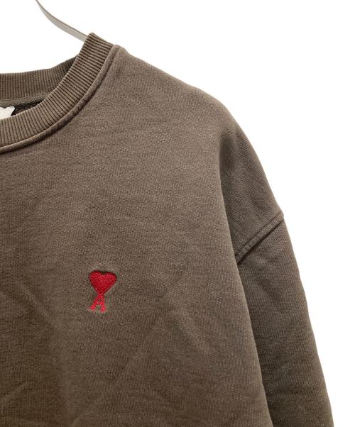 AMI Alexandre Mattiussi（アミアレクサンドルマテュッシ）AMI Alexandre Mattiussi (アミアレクサンドルマテュッシ) AMI DE COEUR SWEATSHIRT ブラウン サイズ:XXLの古着・服飾アイテム