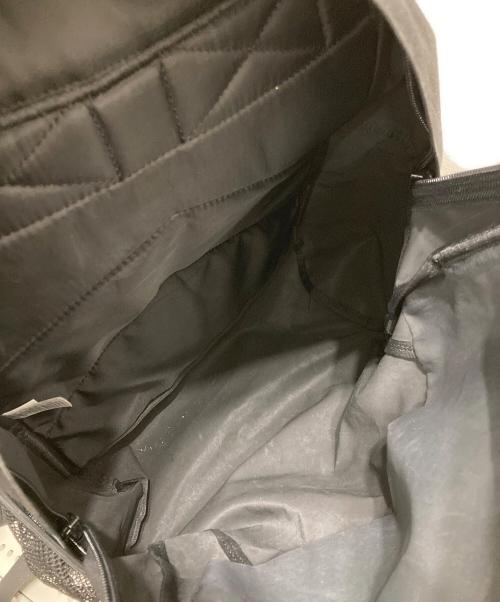 CarHartt（カーハート）CarHartt (カーハート) リュック ブラックの古着・服飾アイテム
