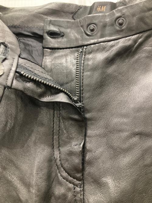 H&M（エイチアンドエム）H&M (エイチアンドエム) レザーバイカーパンツ ブラック サイズ:38の古着・服飾アイテム