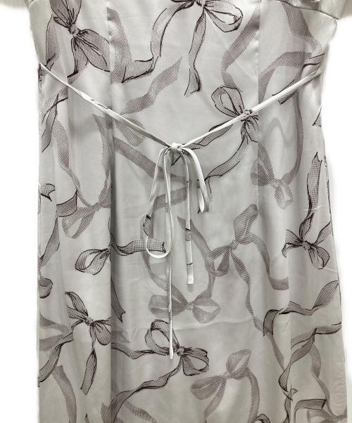 Snidel（スナイデル）Snidel (スナイデル) リボンスリーブデザインワンピ グレージュ サイズ:1の古着・服飾アイテム