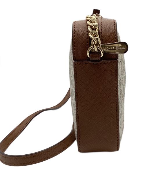 MICHAEL KORS（マイケル・コース）MICHAEL KORS (マイケル・コース) ショルダーバッグ ホワイトの古着・服飾アイテム