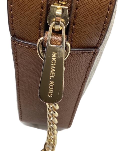 MICHAEL KORS（マイケル・コース）MICHAEL KORS (マイケル・コース) ショルダーバッグ ホワイトの古着・服飾アイテム