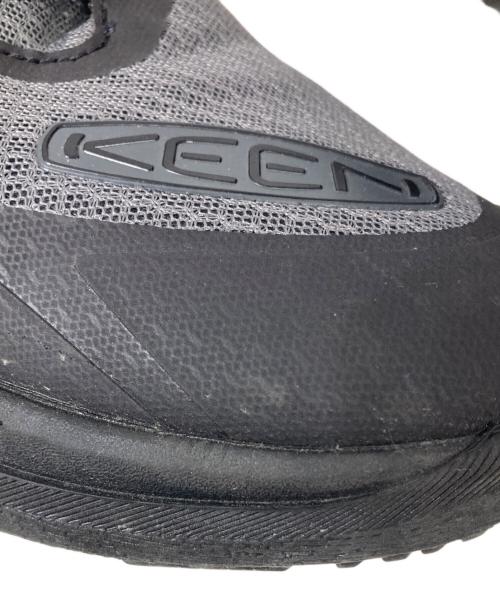 KEEN（キーン）KEEN (キーン) ダブルケー400 ウォータープルーフ グレー サイズ:27.5の古着・服飾アイテム