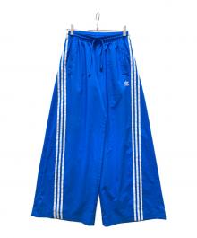 adidas（アディダス）の古着「トラックワイドパンツ」｜スカイブルー