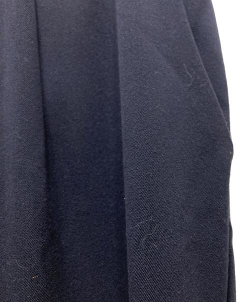 mizuiro-ind（ミズイロインド）mizuiro-ind (ミズイロインド) タックテーパードパンツ ネイビー サイズ:Mの古着・服飾アイテム