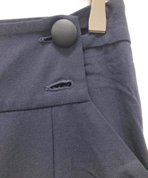 ARMANI COLLEZIONI（アルマーニ コレツィオーニ）ARMANI COLLEZIONI (アルマーニ コレツィオーニ) ワイドパンツ ネイビー サイズ:40の古着・服飾アイテム