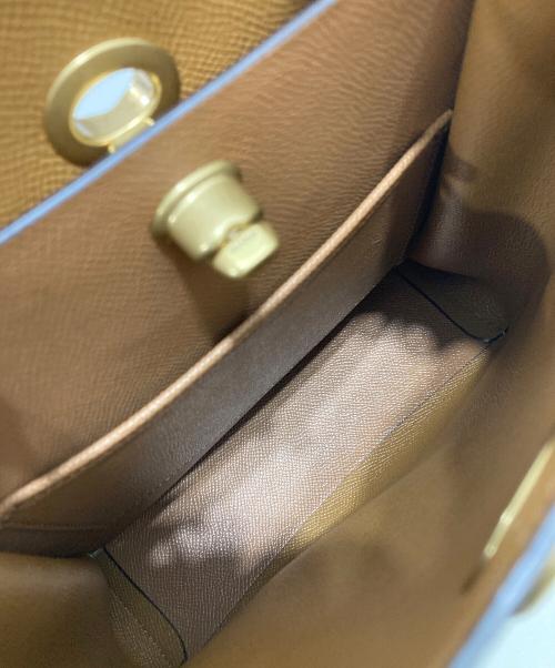 COACH（コーチ）COACH (コーチ) チャーリーバケットバッグ ホワイトの古着・服飾アイテム