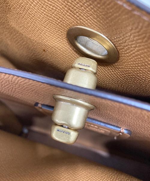 COACH（コーチ）COACH (コーチ) チャーリーバケットバッグ ホワイトの古着・服飾アイテム
