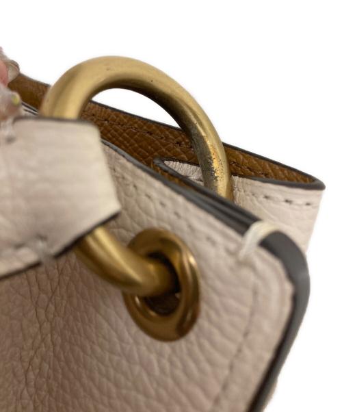 COACH（コーチ）COACH (コーチ) チャーリーバケットバッグ ホワイトの古着・服飾アイテム