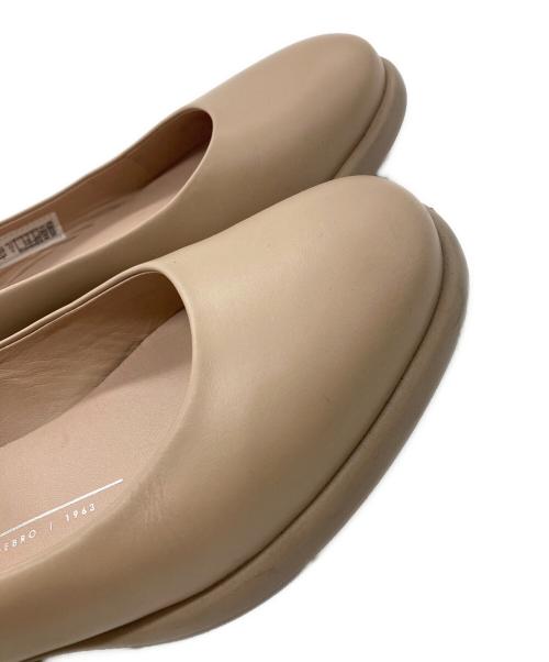 ECCO（エコー）ECCO (エコー) バレエシューズ ベージュ サイズ:235の古着・服飾アイテム