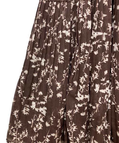 Snidel（スナイデル）Snidel (スナイデル) プリントプリーツワンピース ブラウンの古着・服飾アイテム