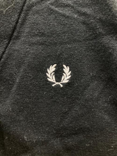 FRED PERRY（フレッドペリー）FRED PERRY (フレッドペリー) Vネックカーディガン ブラック サイズ:Sの古着・服飾アイテム
