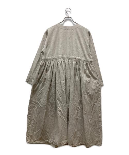 KAGURE（カグレ）KAGURE (カグレ) ウエストギャザーワンピース ベージュ サイズ:Freeの古着・服飾アイテム