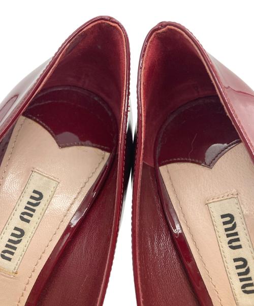 MIU MIU（ミュウミュウ）MIU MIU (ミュウミュウ) チャンキーヒールパンプス レッド サイズ:36の古着・服飾アイテム