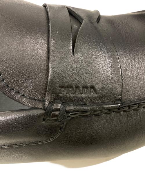 PRADA（プラダ）PRADA (プラダ) ドライビングコインローファー ブラック サイズ:9 1/2の古着・服飾アイテム
