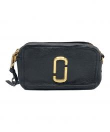 MARC JACOBS（マークジェイコブス）の古着「ショルダーバッグ/THE SNAPSHOT ザ スナップショット」｜ブラック×ゴールド