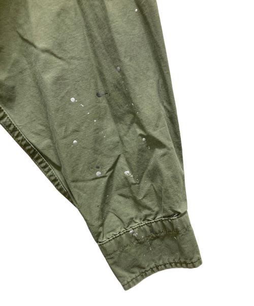 kha:ki（カーキ）kha:ki (カーキ) コットン ワイドミリタリーハンドペイントシャツ “HAND PAINT SHIRTS” グリーン サイズ:Mの古着・服飾アイテム