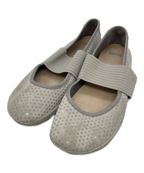 CAMPER（カンペール）CAMPER (カンペール) ドット柄メリージェーンパンプス ライトグレー サイズ:39の古着・服飾アイテム