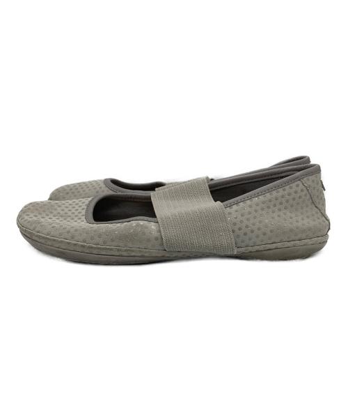 CAMPER（カンペール）CAMPER (カンペール) ドット柄メリージェーンパンプス ライトグレー サイズ:39の古着・服飾アイテム