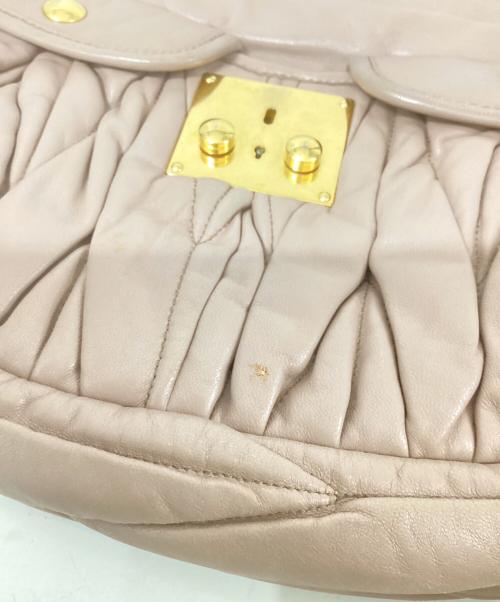 MIU MIU（ミュウミュウ）MIU MIU (ミュウミュウ) ハンドバッグ ピンクの古着・服飾アイテム