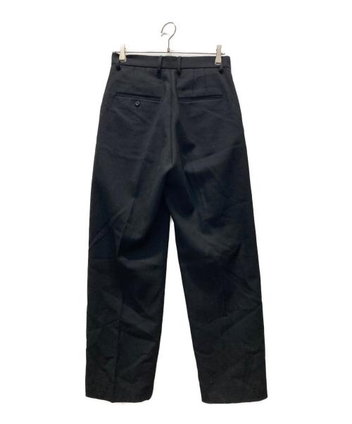 LOEFF（ロエフ）LOEFF (ロエフ) W ツイル タック テーパードパンツ ブラック サイズ:2の古着・服飾アイテム