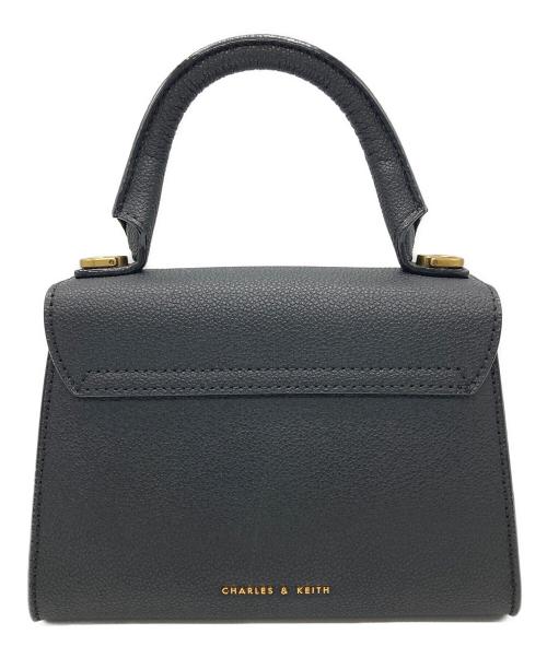 CHARLES & KEITH（チャールズアンドキース）CHARLES & KEITH (チャールズアンドキース) ハクスリメタリック プッシュロックトップハンドル ブラックの古着・服飾アイテム