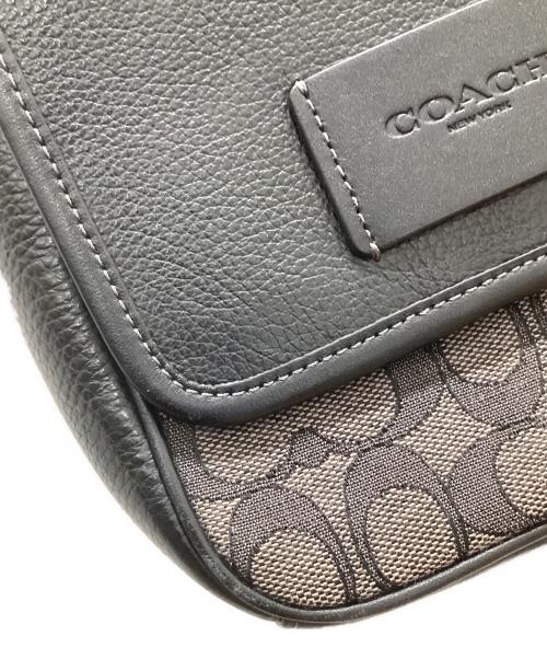 COACH（コーチ）COACH (コーチ) シグネチャー ルーカス クロスボディバッグ ブラックの古着・服飾アイテム