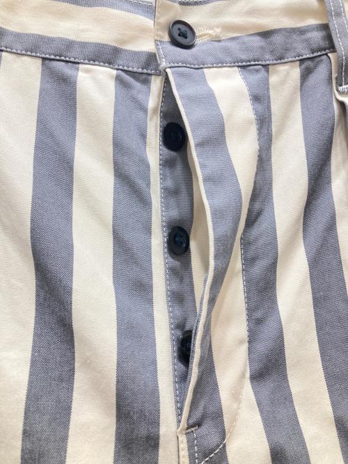 SCYE（サイ）SCYE (サイ) 1タックトラウザーズ 高密度オックスストライプ グレー サイズ:38の古着・服飾アイテム