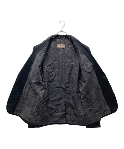 GALLIANO（ガリアーノ）GALLIANO (ガリアーノ) セットアップスーツ/ 裏地ニュースペーパー ブラック サイズ:34/48の古着・服飾アイテム