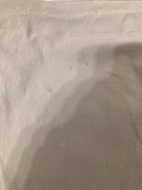 universal products（ユニバーサルプロダクツ）UNIVERSAL PRODUCTS (ユニバーサルプロダクツ) BIG WAIST EASY SLACKS オリーブ サイズ:2の古着・服飾アイテム
