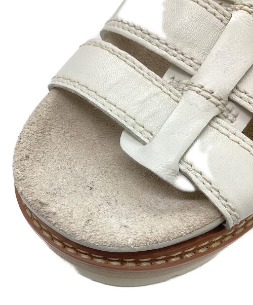 CLARKS（クラークス）CLARKS (クラークス) Orianna Twist アイボリー サイズ:22.5の古着・服飾アイテム