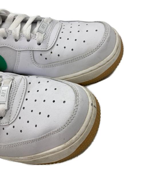 NIKE（ナイキ）NIKE (ナイキ) WMNS AIR FORCE 1 ホワイト サイズ:245の古着・服飾アイテム