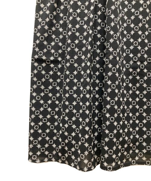 Leilian（レリアン）Leilian (レリアン) プリント半袖ワンピース ブラック サイズ:17+の古着・服飾アイテム
